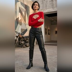 NWT Lulu's Red Long Sleeve Corset Crop Top Size Medium